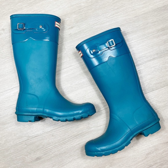 teal rubber boots